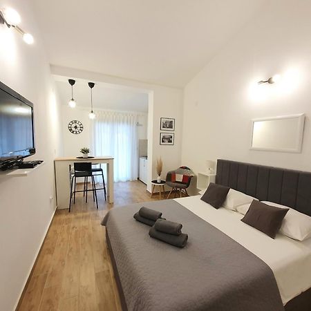 Apartments Dejana Štinjan Eksteriør billede