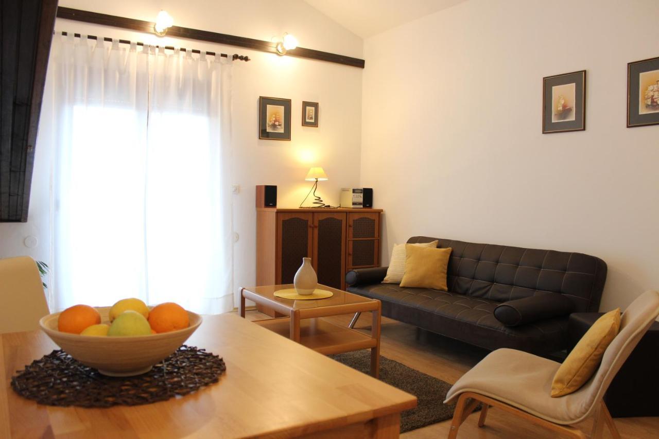 Apartments Dejana Štinjan Eksteriør billede